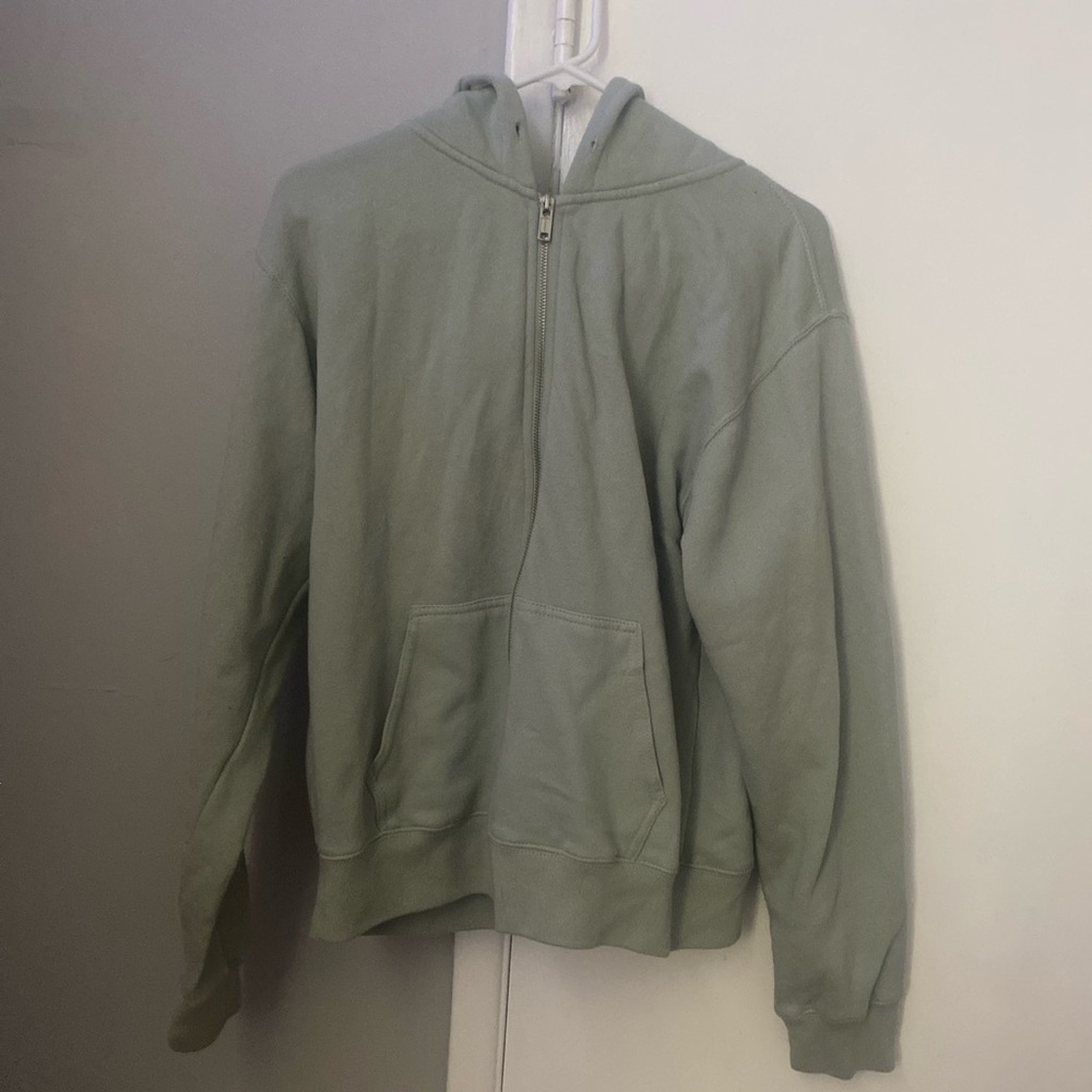 Brandy Melville zip up